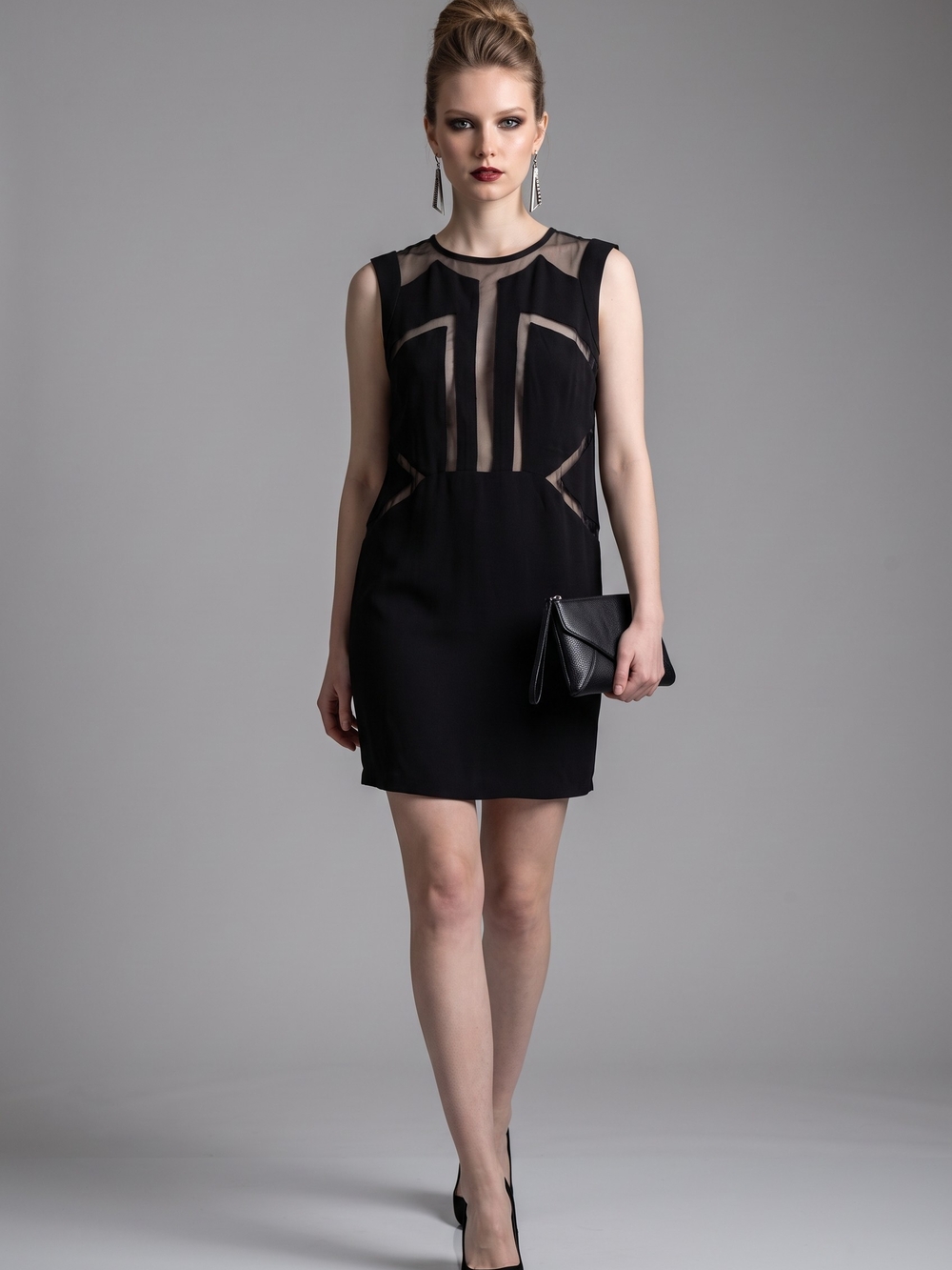 silence + noise Black Sleeveless Sheer-Panel Shift Dress
